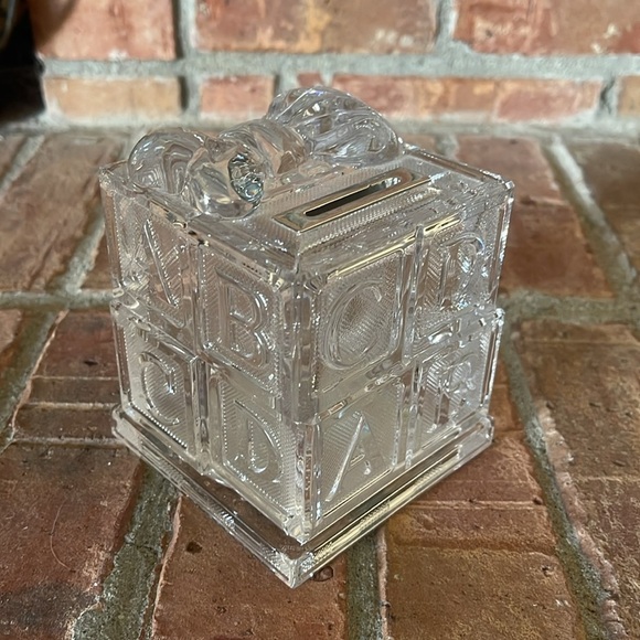 Marquis By Waterford Baby Block A-B-C-D Crystal Bow Bank - Picture 1 of 8
